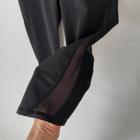 Lululemon Train Times High Rise Crop Full-On Luxtreme Black sz.4 - Picture 9 of 15